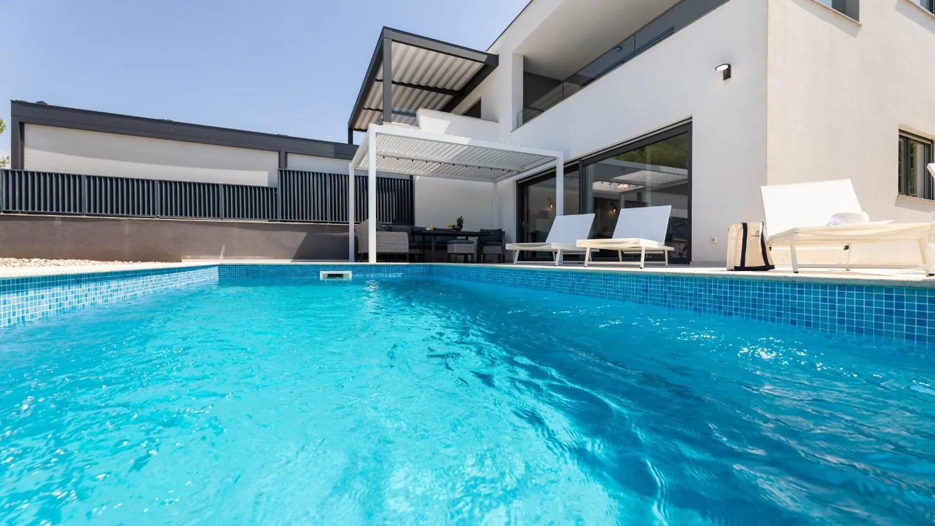 Villa Dolores By El-Pi Tours Malinska Croatia